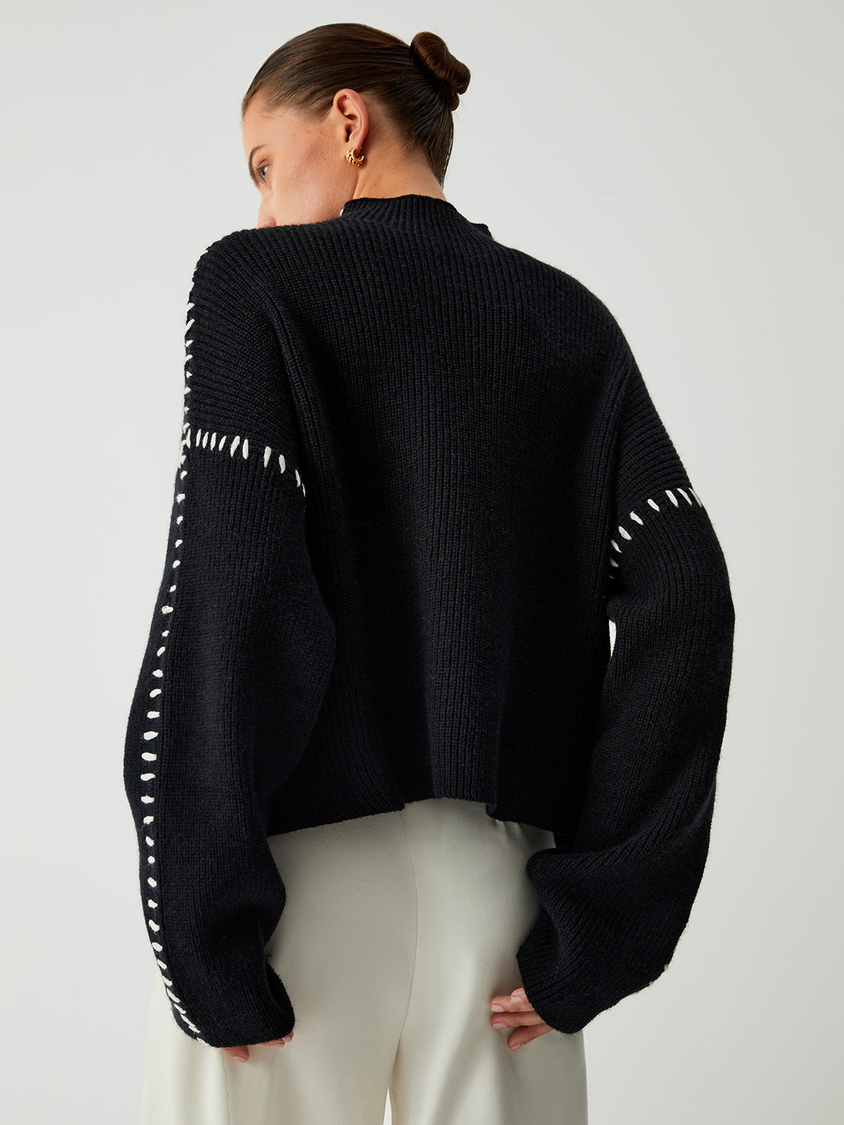 Alma | Oversizowy sweter Dolcevita z pikowanymi detalami