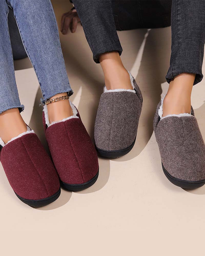 Płaskie buty z jednolitego pluszu