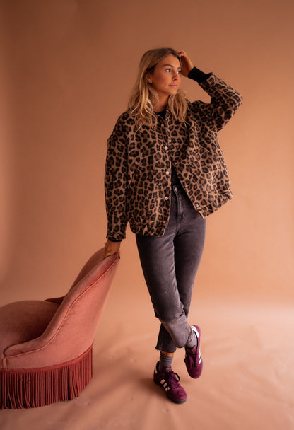 Luna | Modna Kurtka w Panterkę